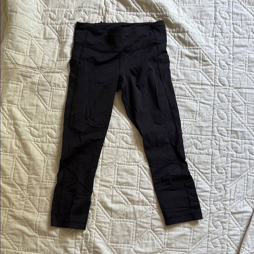 Lululemon Athletica Black cropped length Leggings